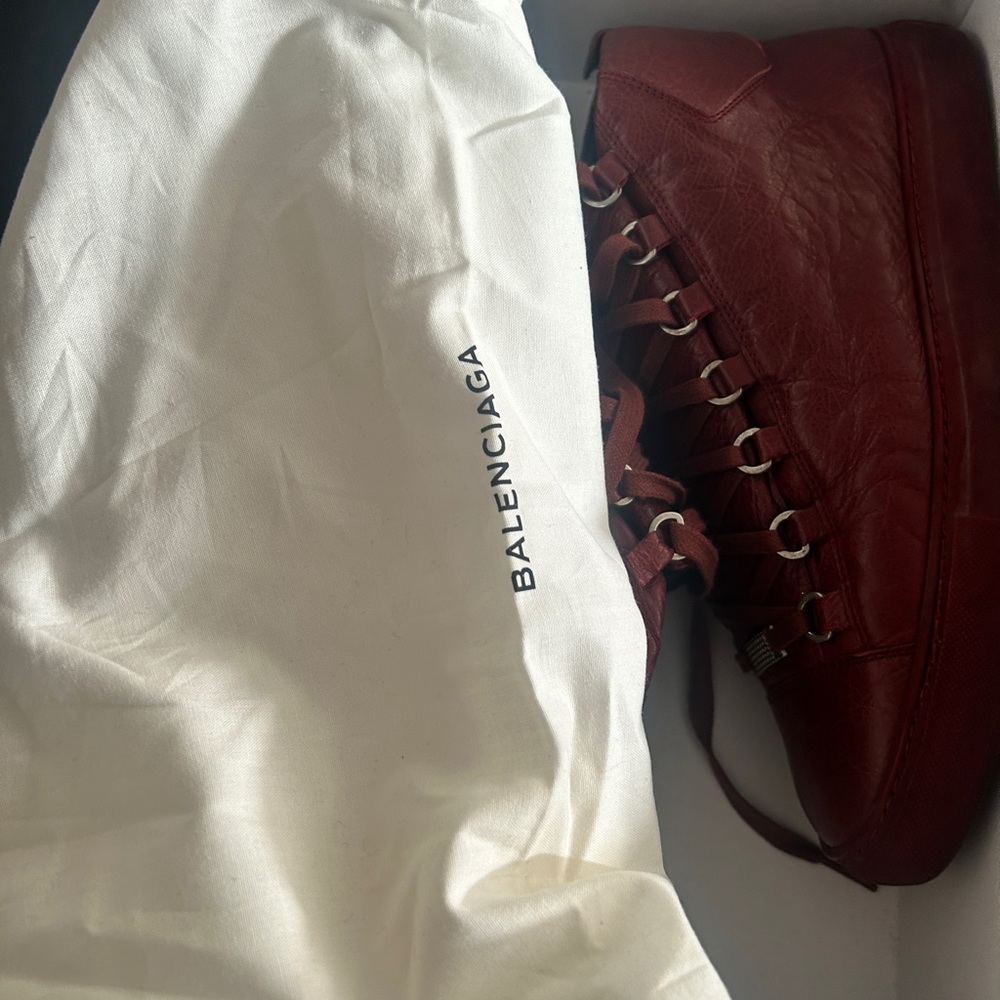 Balenciagas - Picture 3 of 6
